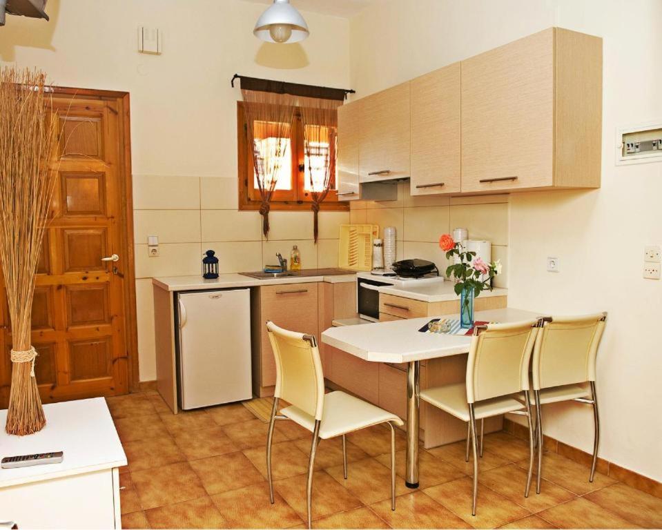 אצ'ארבי Feeloxenia Corfu Apartments מראה חיצוני תמונה