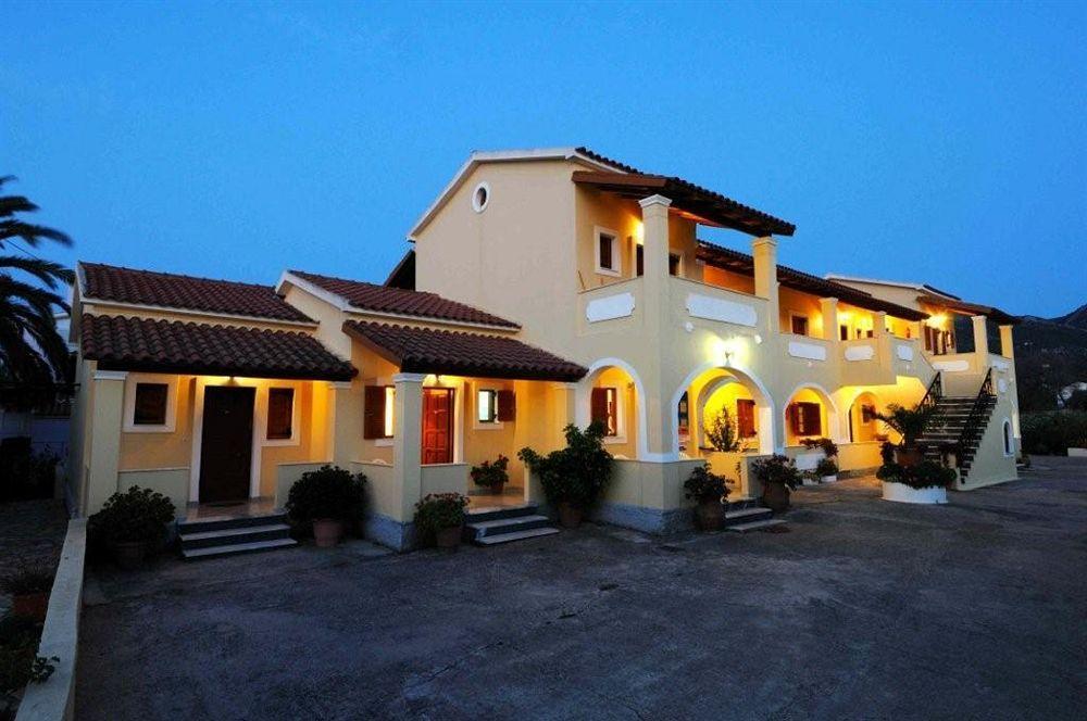 אצ'ארבי Feeloxenia Corfu Apartments מראה חיצוני תמונה