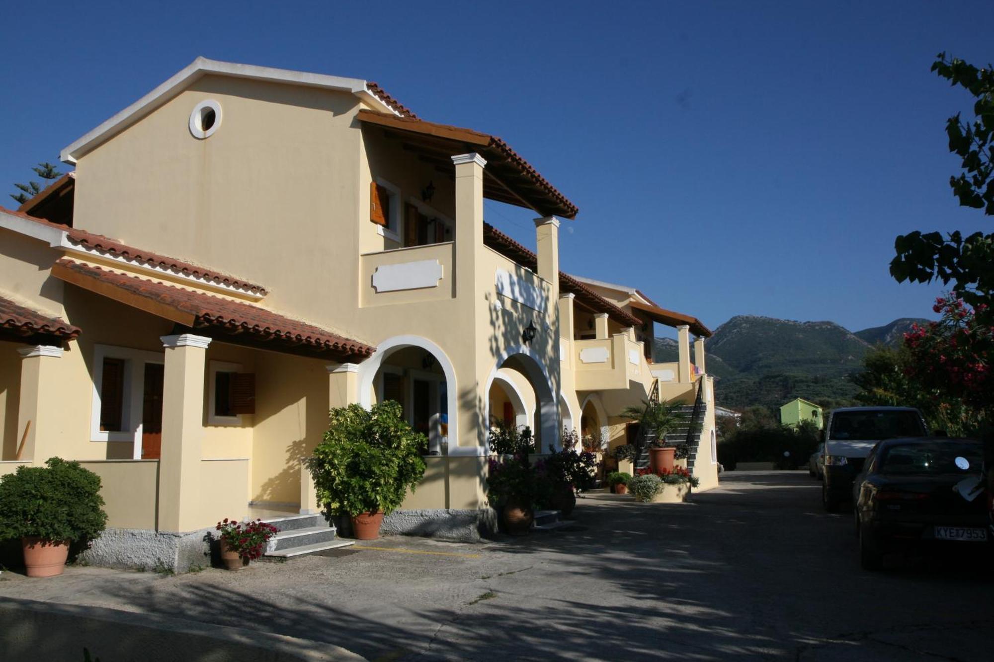 אצ'ארבי Feeloxenia Corfu Apartments מראה חיצוני תמונה
