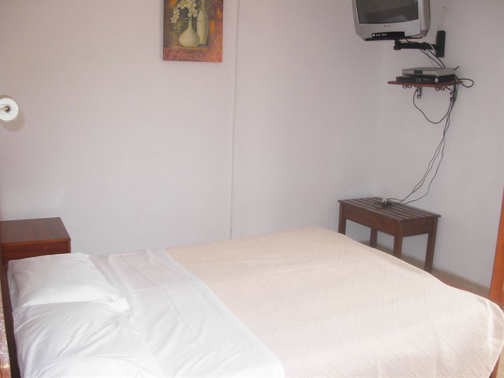 אצ'ארבי Feeloxenia Corfu Apartments מראה חיצוני תמונה